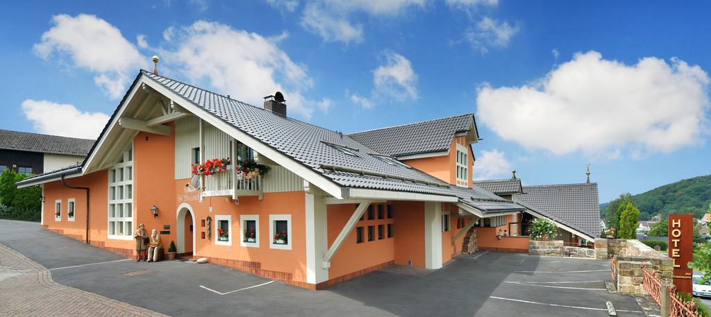Landhaushotel Hof Wasserkuppe Poppenhausen Exterior photo
